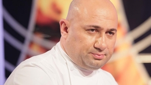 A dat cărţile pe faţă. De ce fug femeile de chef Scărlătescu