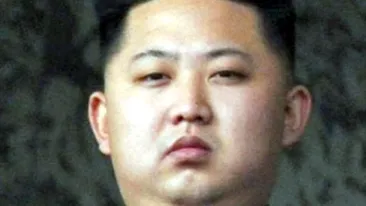GAFA MONUMENTALĂ a lui Kim Jong-Un! A cerut să-i fie modificată o poză in Photoshop, dar ce a iesit a stârnit hohote de râs
