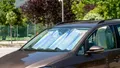 O fetiță de 2 ani a murit după tatăl său a uitat să o ducă la creșă și a rămas închisă în mașină ore întregi