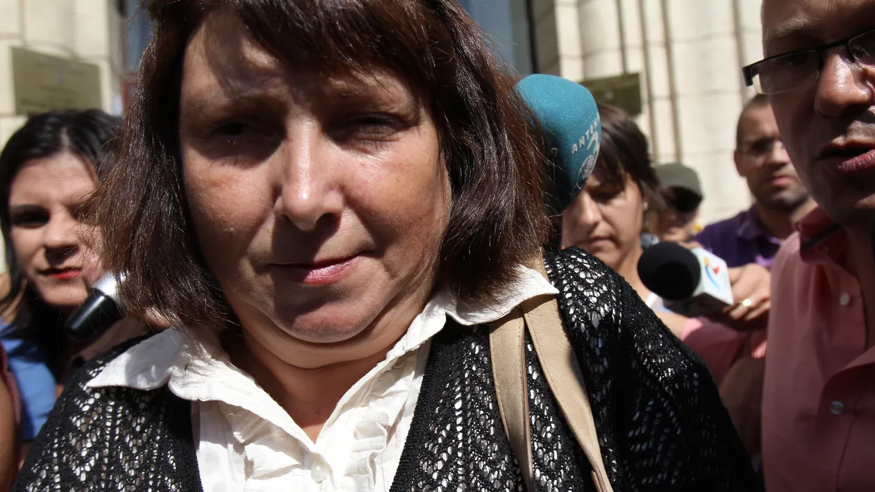 Tanara care i-a dat drumul cainelui ucigas traieste pe picior mare. Se plimba cu masini de lux si are avocat langa Cismigiu