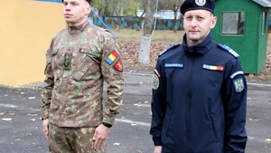 Cristian Onofrei și Alexandru Vlasie, doi militari din Galați, aleargă 550 de kilometri până la Alba Iulia. Ei refac traseul Unirii | VIDEO
