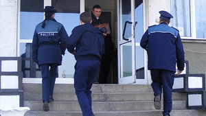 Percheziţii la Poliţia Pantelimon, 11 poliţişti fiind suspectaţi că au luat mită: "Sunt implicaţi agenţi de la poliţia rutieră"