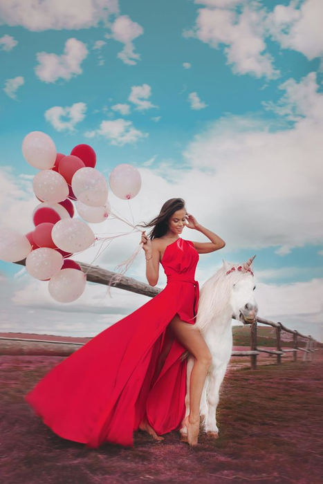 Miss “Planet 2019” l-a combinat pe Domnul Rimă! Primele imagini cu noul cuplu. Cum și-au “oficializat” relația + multe alte detalii