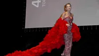 Sharon Stone arată INCREDIBIL la 66 de ani! A făcut senzație pe covorul roșu