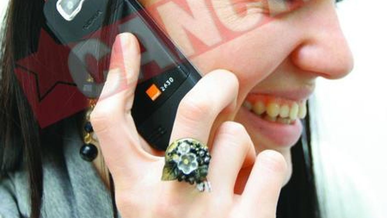 Un nemtean vinde tehnica de spionare a partenerilor infideli