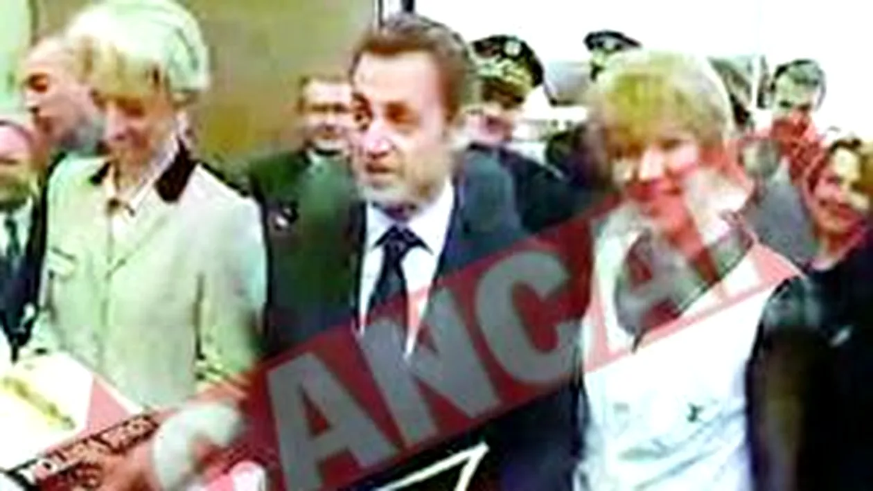 Sarkozy a plecat cu geanta Vuitton