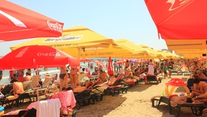 Cea mai mare notă de plată din Mamaia. Câți lei a plătit un turist la un bar de pe plajă