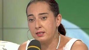 Răsturnare de situaţie! ANGELICA CONSTANTIN vrea să îi dea fetiţa înapoi LUMINIŢEI ANGHEL: ”Am greşit şi o rog să mă scuze!”