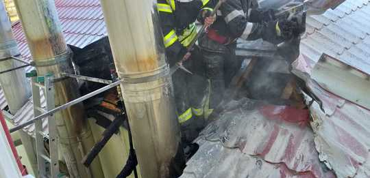 Liceu din judeţul Constanţa, evacuat din cauza unui incendiu la camera centralei termice. FOTO