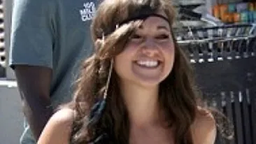 VIDEO Americanii sunt fericiti! In SUA se sarbatoreste Ziua Sanilor Goi pentru femei si barbati