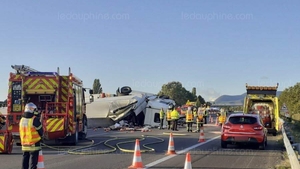 Un microbuz cu români a fost spulberat de un TIR, pe un drum din Franța! O persoană a murit, mai multe sunt grav rănite