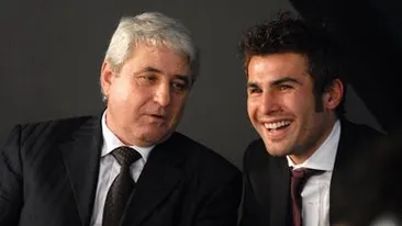 Si tatal lui Mutu a fost abordat de vrajitoarea Vanessa! M-a sunat sa imi spuna ca cineva vrea sa ii faca rau lui Adi! I-am inchis telefonul in nas!