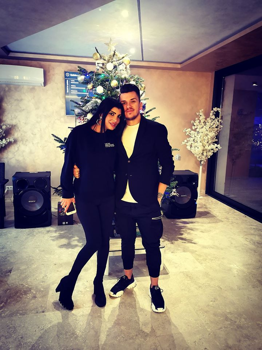 Andreea Tonciu se mândrește cu noua mașină! Câți bani a plătit pentru bolid de lux