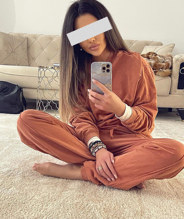Gina, mereu surprinzătoare (Foto: Instagram)
