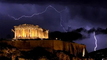 Ministerul de Externe a emis atenționare de călătorie pentru Grecia din cauza furtunilor
