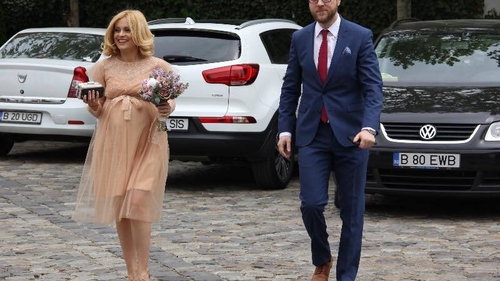 DAN CAPATOS, copleşit de emoţie după ce SIMONA GHERGHE a născut!