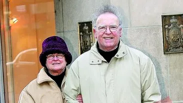 Scaune in forma de catei