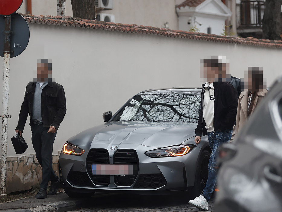 Așa tată, așa fiu! ”Prințișorul” cu 500.000 € la mână, dar asta nu e tot… „Faraonul” care schimbă Ferrari-urile la fiecare săptămână!