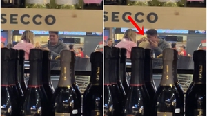 Influencer român, prins în timp ce scuipa mâncarea! Cum se apără „Andu - o guriță mică” după ce a fost filmat într-un supermarket din București VIDEO