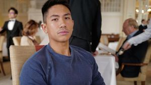 Cine este cel mai bogat tânăr din lume. Duce o viață plină de lux, iar acum se pregătește pentru nunta mileniului