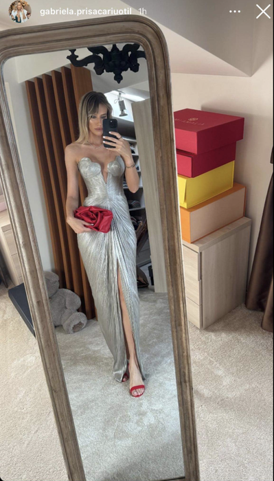 Gabriela Oțil a impresionat cu ținuta sa la nunta lui Răzvan Simion cu Daliana Răducanu. Ce a pățit soția lui Dani Oțil chiar înainte de eveniment: „Nu pot să cred…”