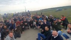 Peste 3.500 de români sunt blocați la granița Austriei cu Ungaria! Oamenii vor să ajungă acasă