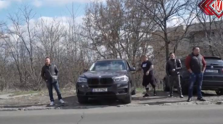 Frații Corduneanu, spectacol în fața Penitenciarului Iași. “Regele” Bogdan a ieșit din pușcărie! / FOTO