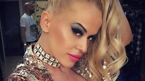 Anda Adam şi-a pus perucă de Paşte! Cum s-a pozat alături de fetiţa ei