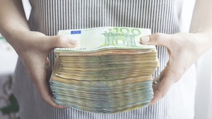 Banca Centrală Europeană schimbă banii. Ce trebuie să faci dacă ai bancnote euro acasă