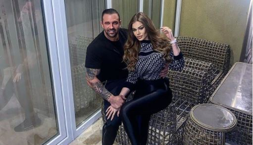 Bianca Drăgușanu, buchet de trandafiri de la Alex Bodi? El o răsfață des pe Daria Radionova cu astfel de surprize