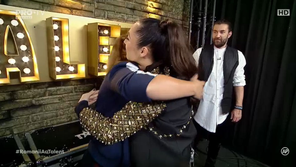 ROMÂNII AU TALENT 2018. Soții români care cântă la metroul din Paris au venit în emisiune! Gestul emoționant al Andrei