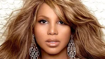 Veste şocantă pentru fanii lui Toni Braxton! Vezi ce decizie uimitoare a luat artista! Trec prin criza de vârstă mijlocie