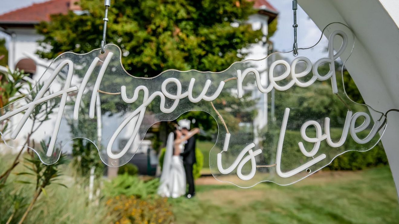 Nuntă secretă în sport! Multiplii campioni ai României au spus „Da!” și au petrecut într-un decor feeric