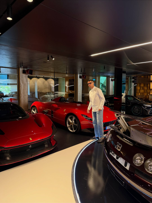 Garajul lui Cristiano Ronaldo, sursa-captură social media Cristiano Ronaldo