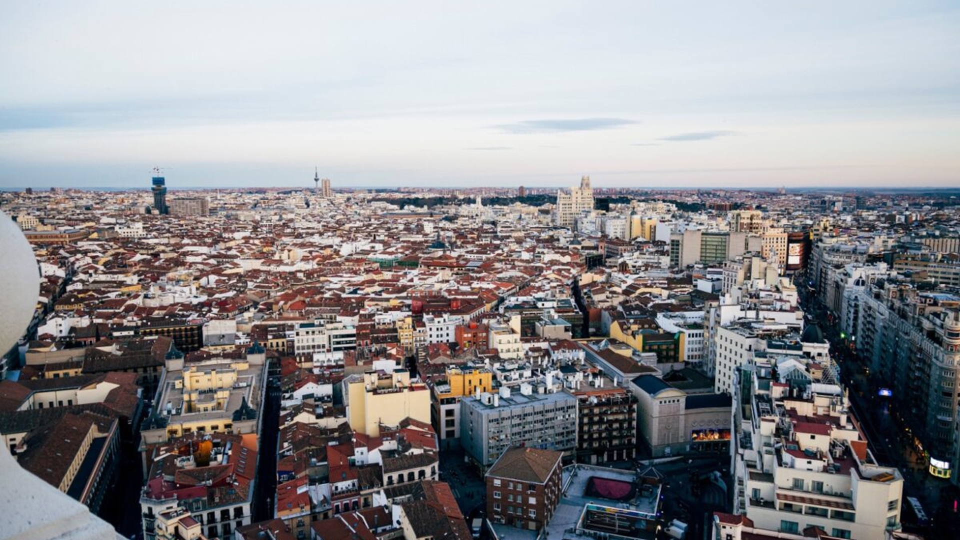 Cât costă impozitul pe apartament în Madrid, Paris sau Berlin. Este mult mai scump decât în București