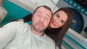 Mara Bănică a încălcat tradiţia de Crăciun! Ce a făcut vedeta cu bradul: "Mă abţin cu..."