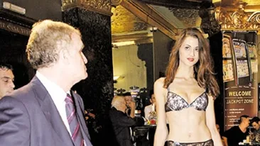 Cum s-a rugat Nati Meir la o domnisoara in lenjerie intima. Eu sunt mic, tu fa-ma... mare!