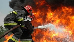 INCENDIU DEVASTATOR! Tineri arsi de vii intr-un club din centrul Capitalei: "Au murit 27 de oameni"