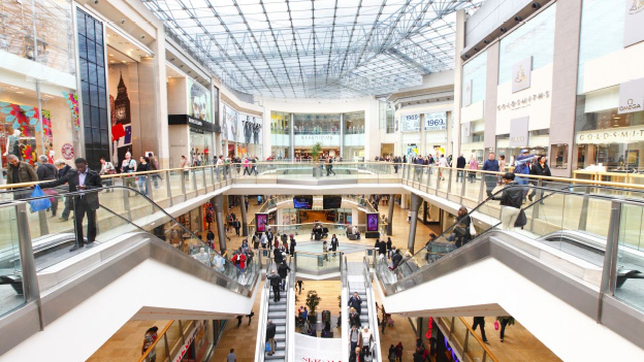 Regulile care trebuie respectate în centrele comerciale ce se redeschid pe 15 iunie. Doar un anumit număr de persoane va avea acces în mall-uri