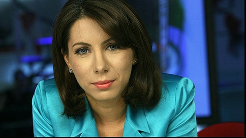 Am aflat cum s-a legat idila dintre candidata-vedetă TV şi mafiotul de la ANRP. A ”combinat-o” după ce l-a atacat la televizor!
