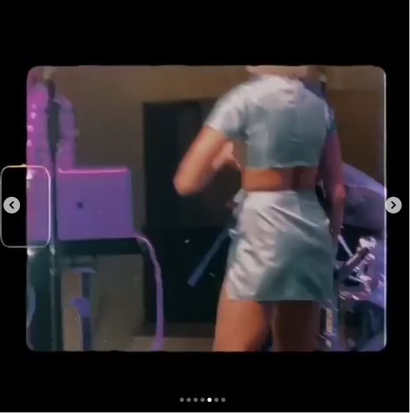 Lidia Buble a încins Instagram-ul după ce a ridicat picioarele în timp ce purta o fustă mini! Are sau nu lenjerie intimă?!