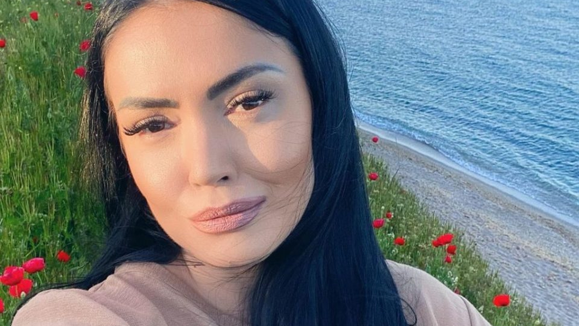 Andreea Mantea este gravidă pentru a doua oară? S-a afișat cu o burtică suspectă! ”Urmează să ne anunți ceva?”. FOTO