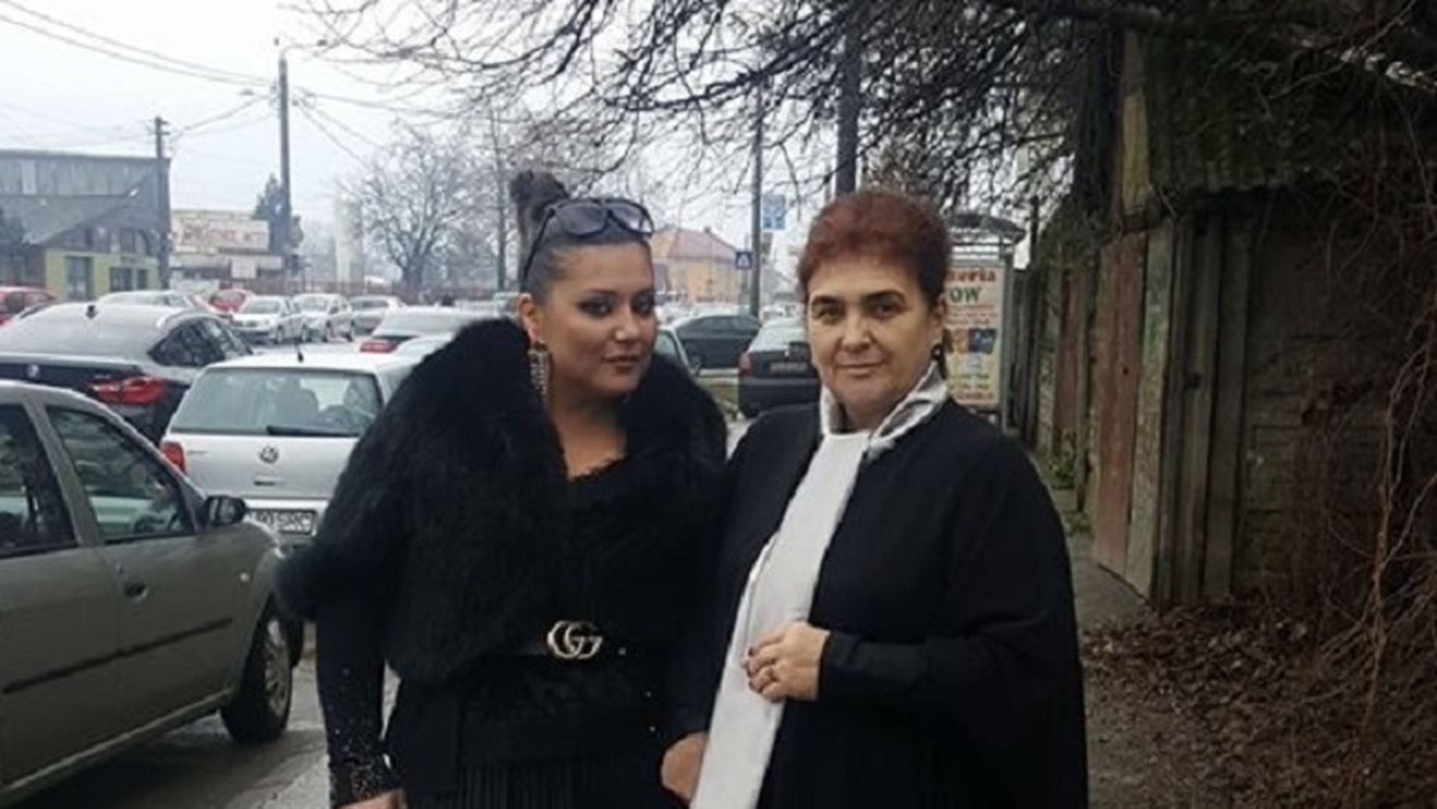 FOTO / Bianca Rus şi-a tăiat stomacul! Cum arată artista la o săptămână după operaţia dificilă, dar şi câte kilograme a slăbit: "Mi-e frică rău de tot"