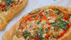 Pizza turcească ca la Istanbul. Pide: gustul autentic al Mediteranei și aromele Orientului într-o singură rețetă