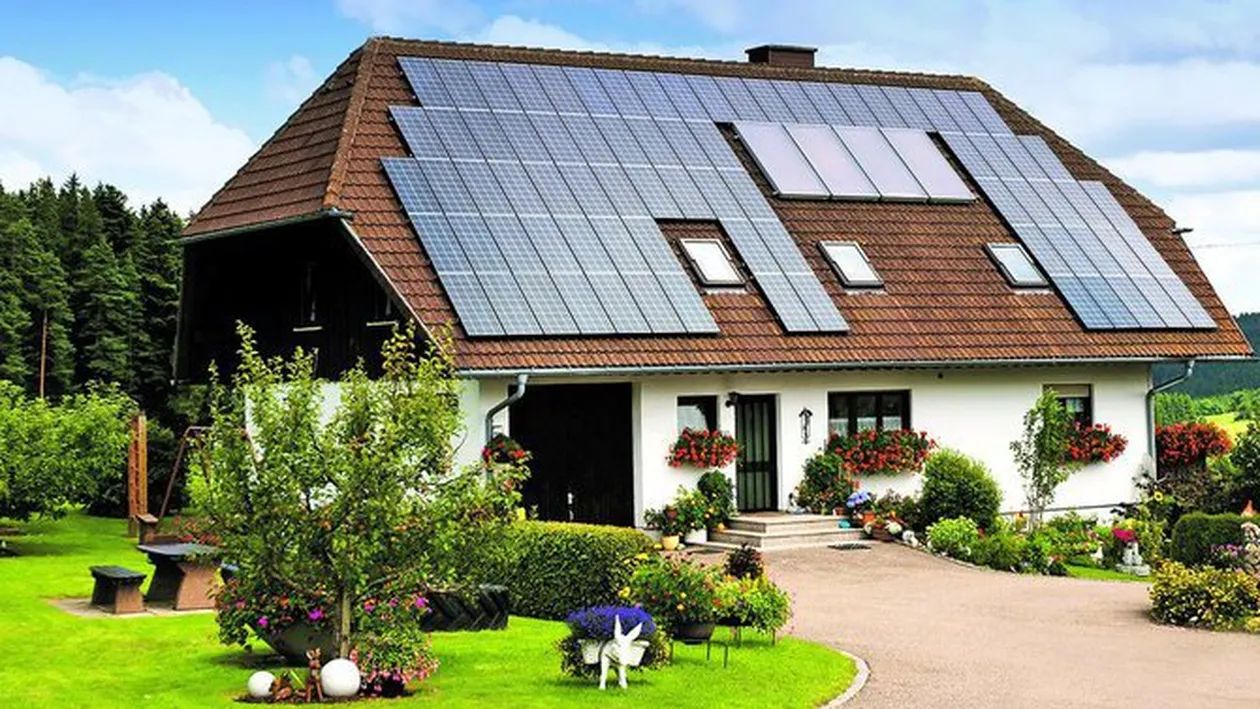 Statul iti da bani pentru panouri solare si pompe de caldura
