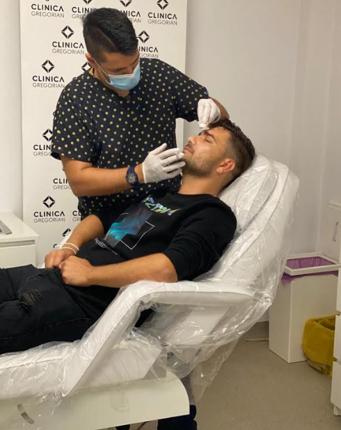 Karym a apelat la chirurgia estetică înainte de întâlnirea cu Regina Youtube-ului: ”Nu am făcut-o pentru mine personal!”