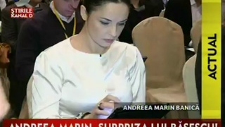 VIDEO Aparitie surpriza! Andreea Marin s-a bagat in seama cu Basescu! A asistat si ea la un forum economic!