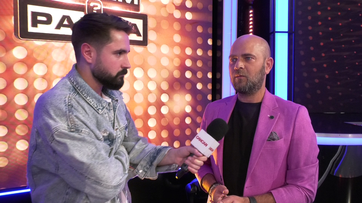 Cosmin Seleși dezvăluie ce relație are cu banca, în afara proiectului "Batem palma?" (Foto: Captură video)