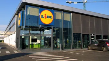 Un cumpărător a fost arestat la Lidl, după ce a atins cu degetele pline de salivă mai :O Continuarea întrece orice imaginație