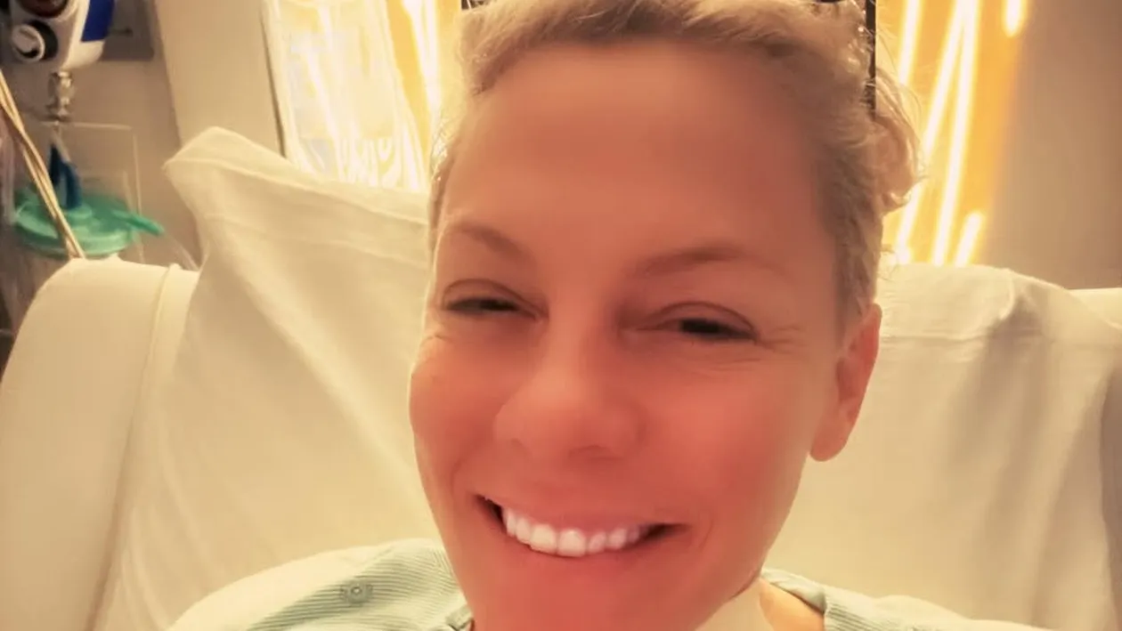 Celebra cântăreață, în stare gravă de Revelion! ”Las durerea în urmă”